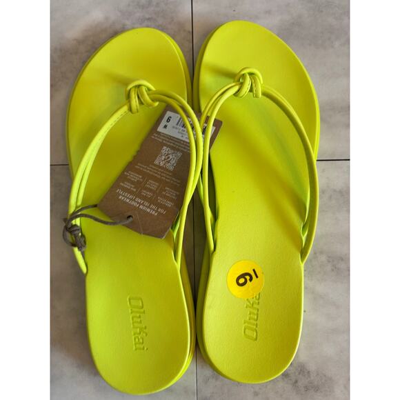 OluKai AKA Sandals Womens Size 9 Citron Beachwear Flip Flops 20509-6B6B - Picture 5 of 7